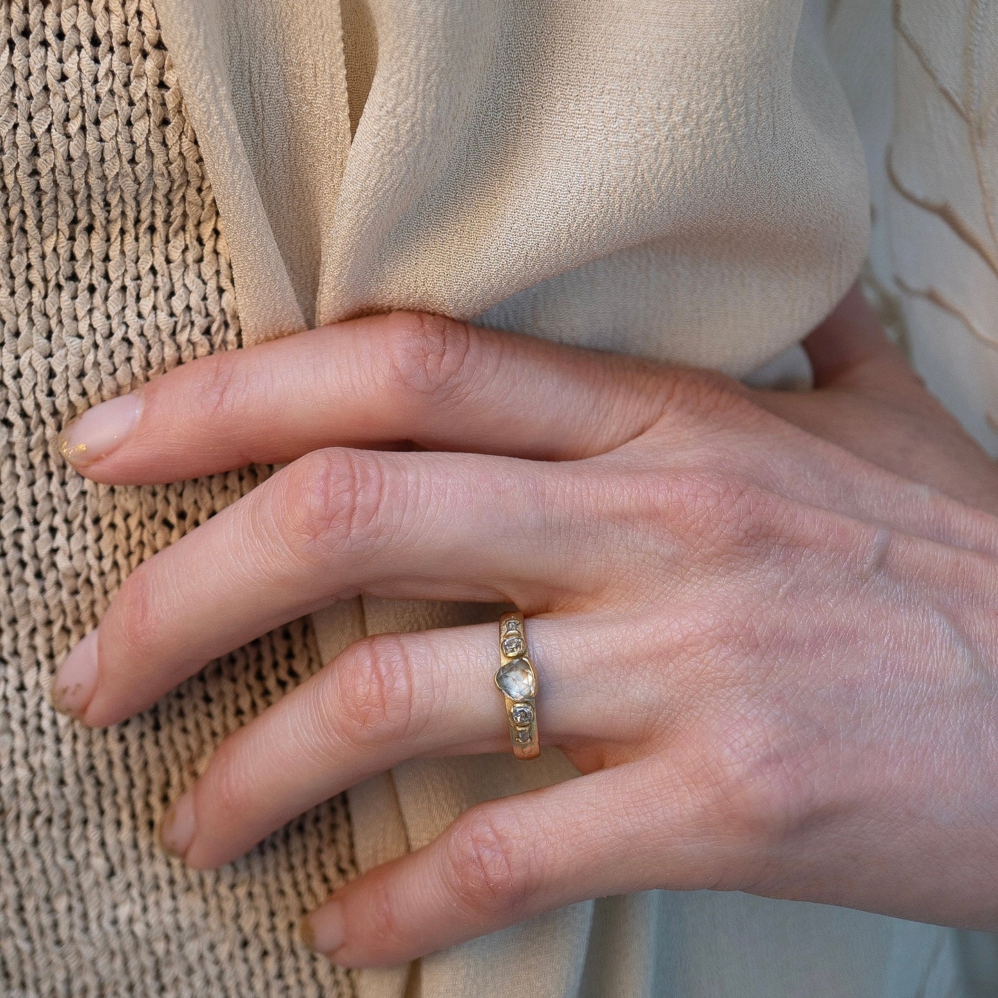 Ettie diamond ring