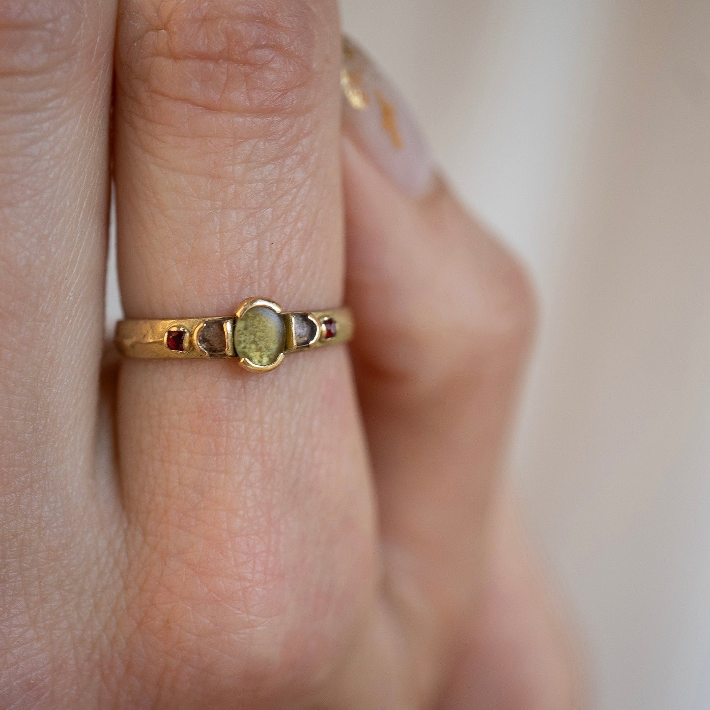 Azita cluster ring