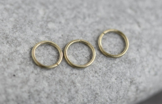 Pure 9 carat sleeper