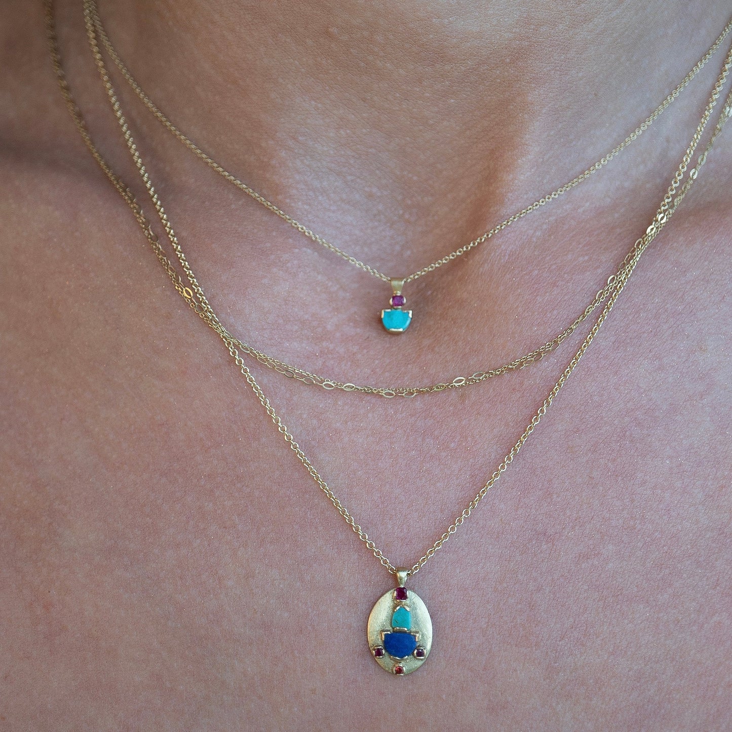 Tara oval pendant