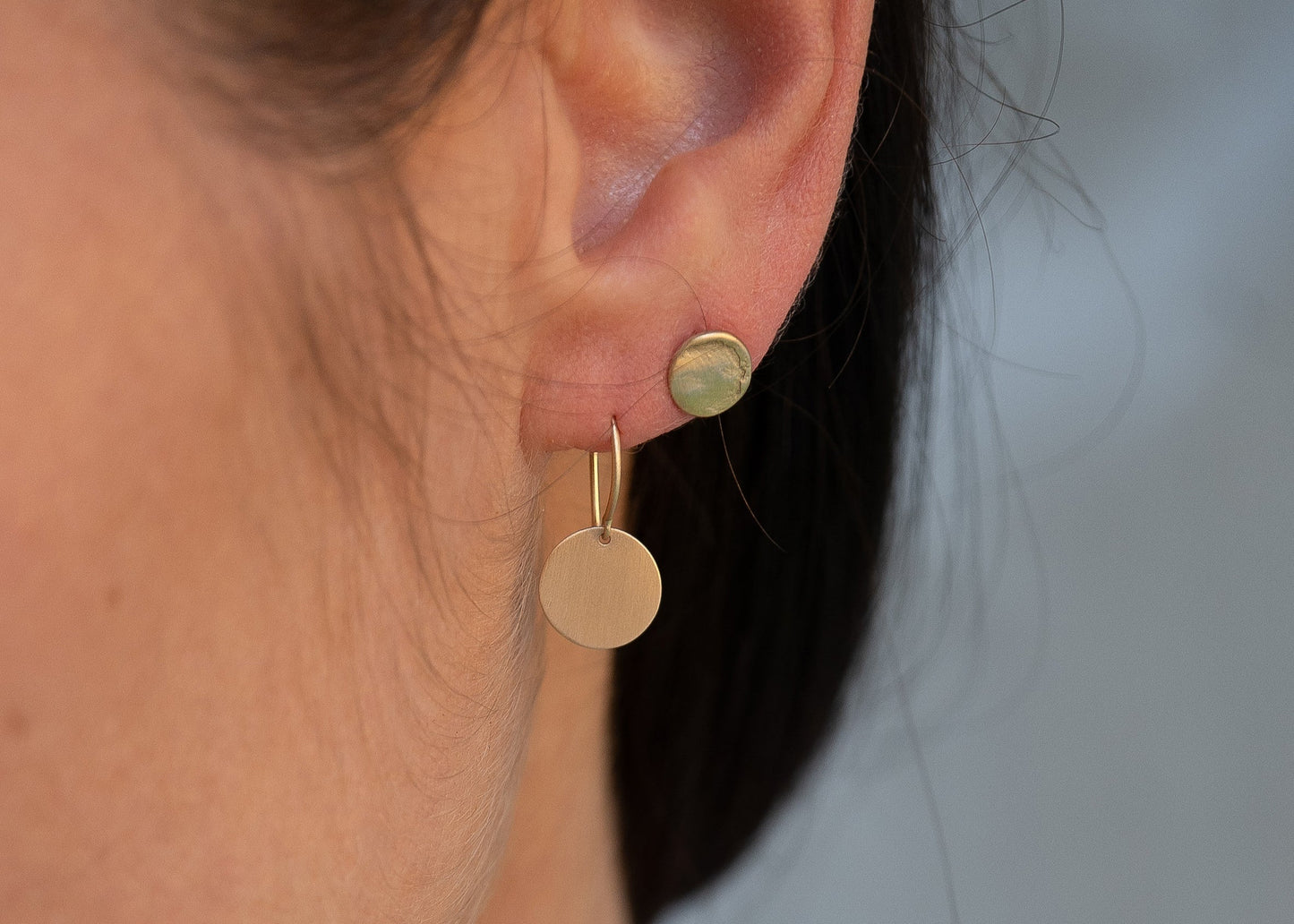 9 carat medium selvedge studs